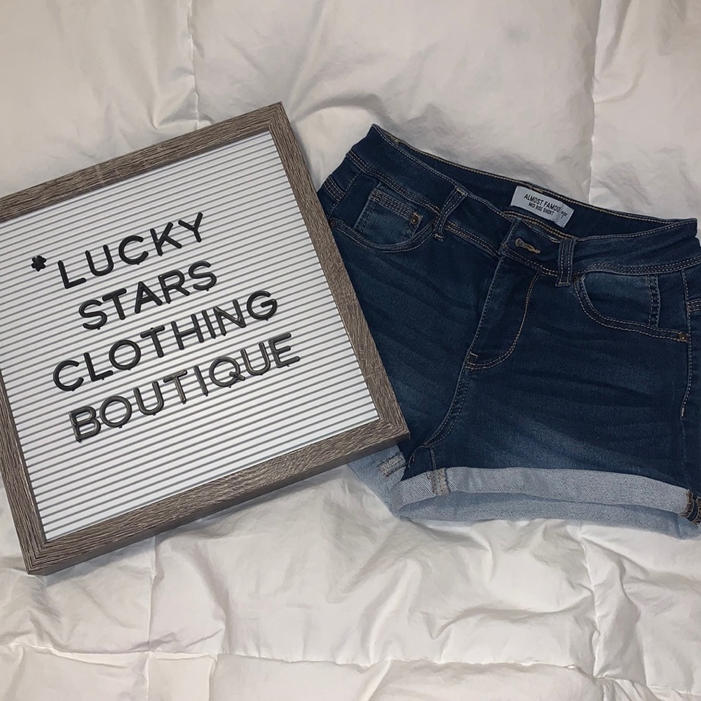 Juniors Almost Famous Stretch Jean Shorts